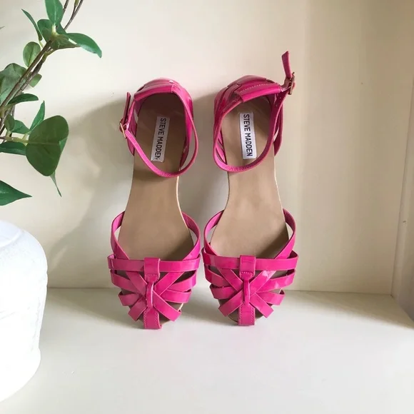 Hot Pink Steve Madden Sandals Flats with adjustable ankle strap Size 7 - Picture 11 of 14